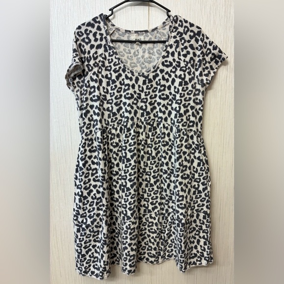Pact Dresses & Skirts - Pact Animal Leopard Knit Dress L Tiered Short Sleeves Empire Org Cotton Blend
